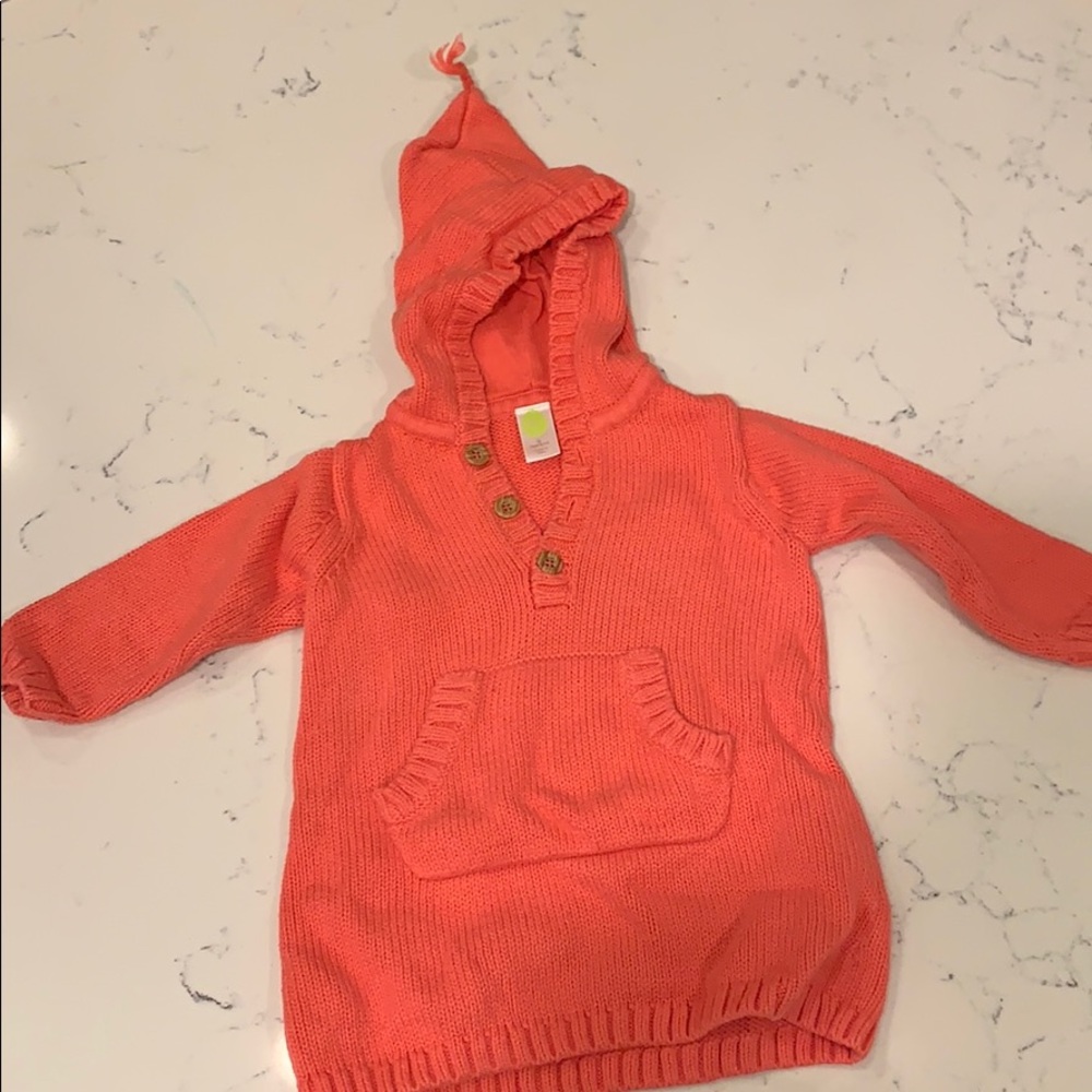 Stem knit pull over with hood in coral color